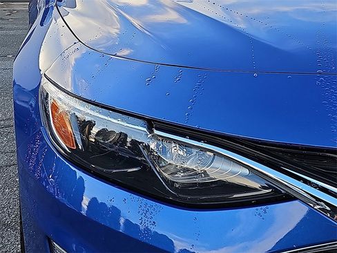 Used 2023 Chevrolet Malibu LT image 9