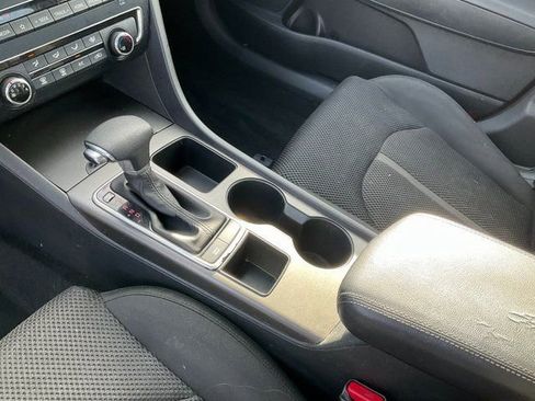 Used 2020 Kia Optima LX image 13