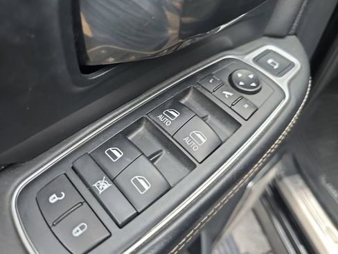 Used 2020 RAM 2500 Limited image 16