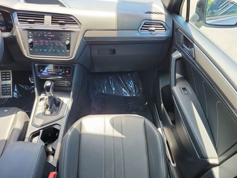 Used 2023 Volkswagen Tiguan SE R-Line FWD image 14