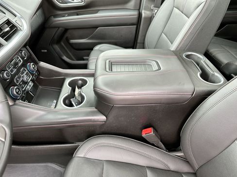 Used 2023 Chevrolet Suburban RST w/ Luxury Package RWD image 21