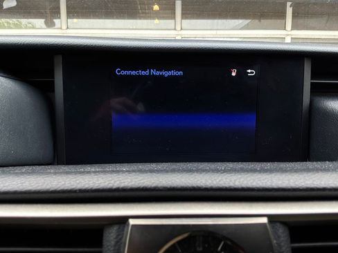 Used 2017 Lexus IS 200t RWD image 31