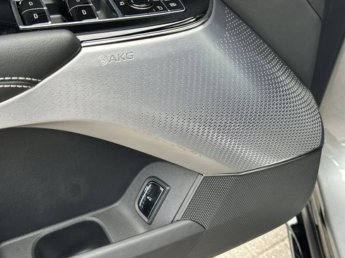 New 2026 Cadillac Lyriq V image 19