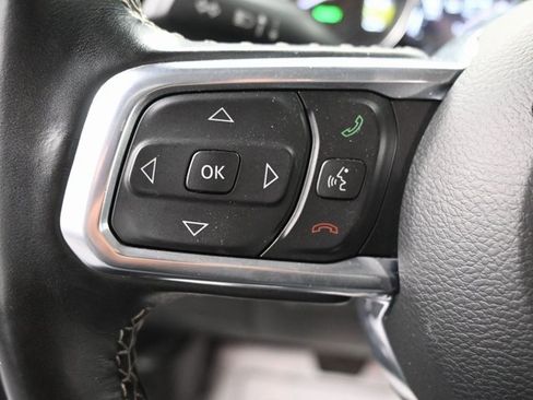 Used 2022 Jeep Wrangler Unlimited Sahara w/ Cold Weather Group image 21