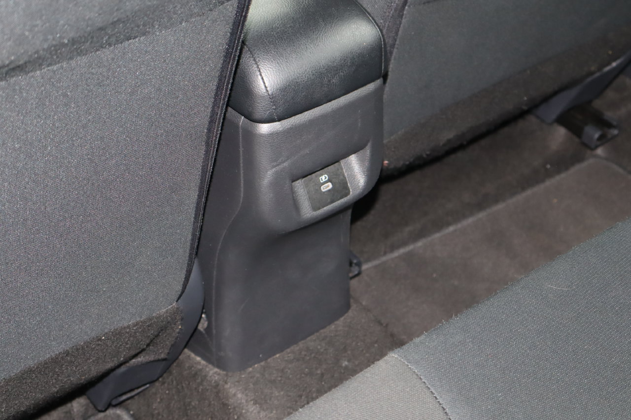 Used 2024 Nissan Versa SV FWD image 17