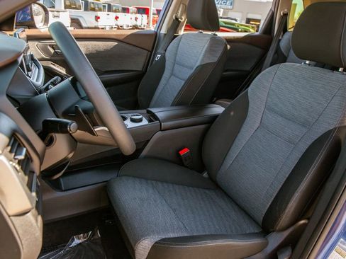 Used 2023 Nissan Rogue SV image 13