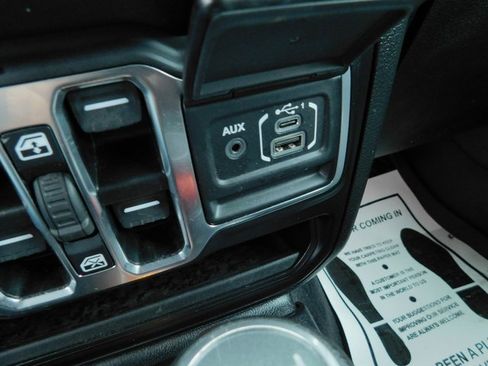 Used 2021 Jeep Wrangler Unlimited Sport image 30