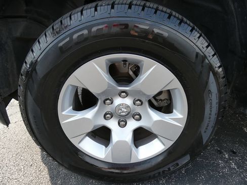 Used 2019 RAM 1500 Tradesman RWD image 10