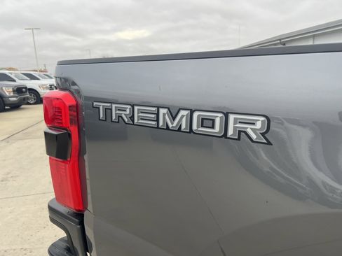 Used 2024 Ford F350 XLT w/ Black Appearance Package image 7