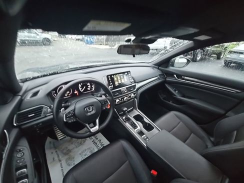 Used 2020 Honda Accord Sport image 26