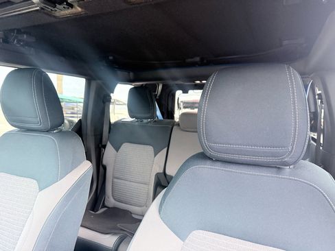 Used 2022 Ford Bronco Outer Banks image 11