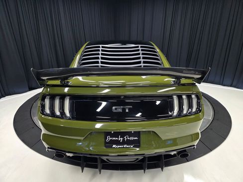 Used 2017 Ford Mustang GT image 11