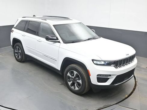 Used 2022 Jeep Grand Cherokee Limited 4xe w/ Luxury Tech Group II AWD/4WD image 13