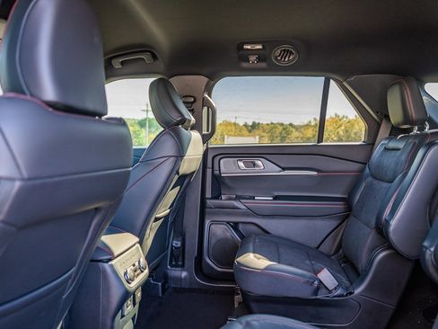 New 2026 Ford Explorer ST image 17