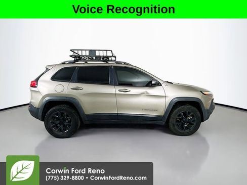 Used 2016 Jeep Cherokee Trailhawk w/ Comfort/Convenience Group image 8