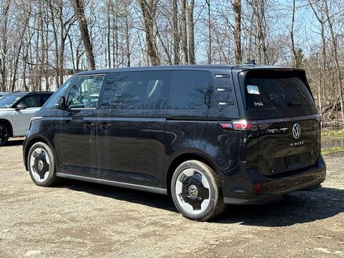 New 2025 Volkswagen ID. Buzz Pro S image 5