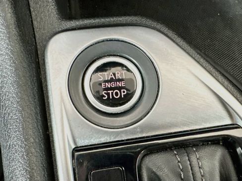 Used 2020 Nissan Sentra SV FWD image 15