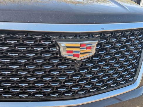 Used 2025 Cadillac Escalade Premium Luxury w/ Touring Package AWD/4WD image 4