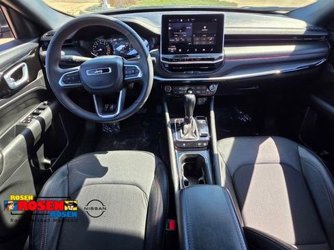 Used 2023 Jeep Compass Trailhawk AWD/4WD image 7