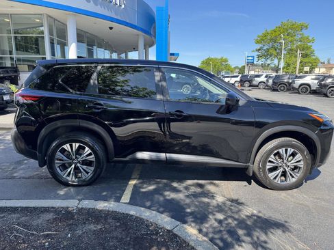 Used 2023 Nissan Rogue SV AWD/4WD image 8