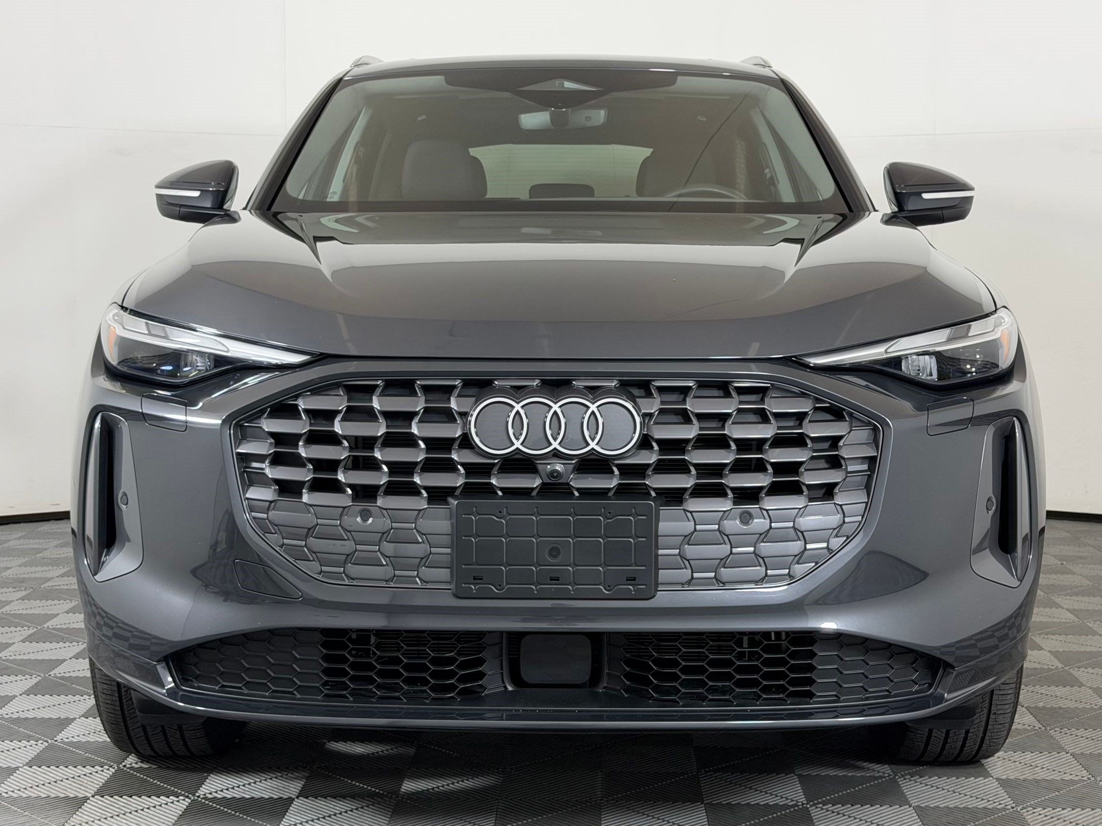 Certified 2025 Audi Q5 Premium w/ Convenience Package AWD/4WD image 6