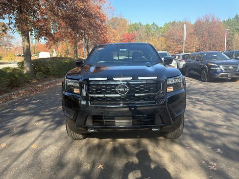 New 2026 Nissan Frontier SV w/ SV Convenience Package image 2