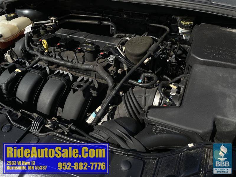 Used 2014 Ford Focus SE w/ SE Winter Package FWD image 23