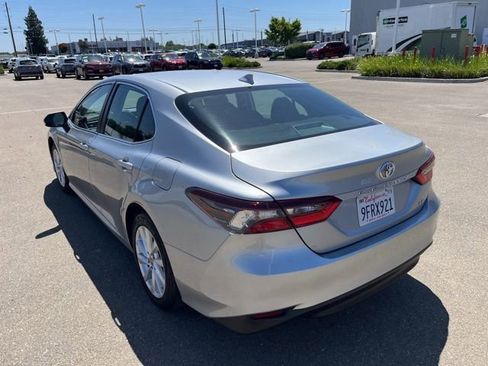 Used 2023 Toyota Camry LE FWD image 7