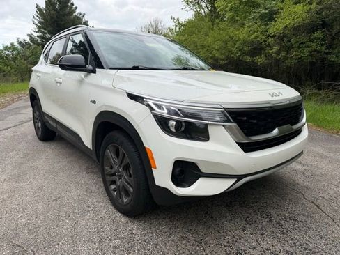 Certified 2022 Kia Seltos S AWD/4WD image 4