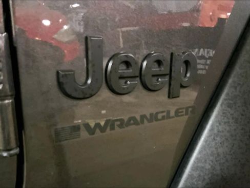 Used 2024 Jeep Wrangler Sport S image 10