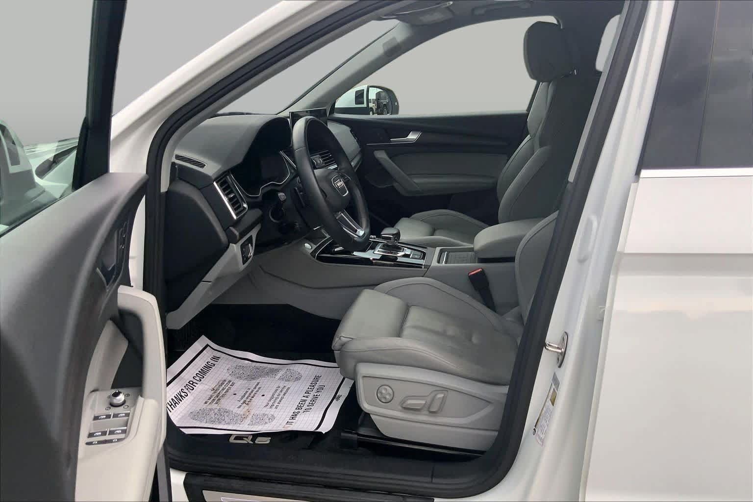 Used 2021 Audi Q5 e Premium Plus w/ Premium Plus Package AWD/4WD image 8