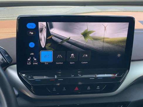 Certified 2023 Volkswagen ID.4 Pro RWD image 17