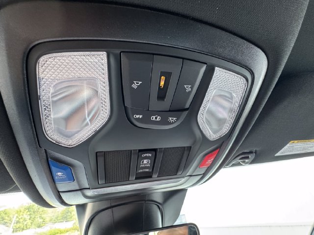 New 2027 RAM 3500 Big Horn AWD/4WD image 42