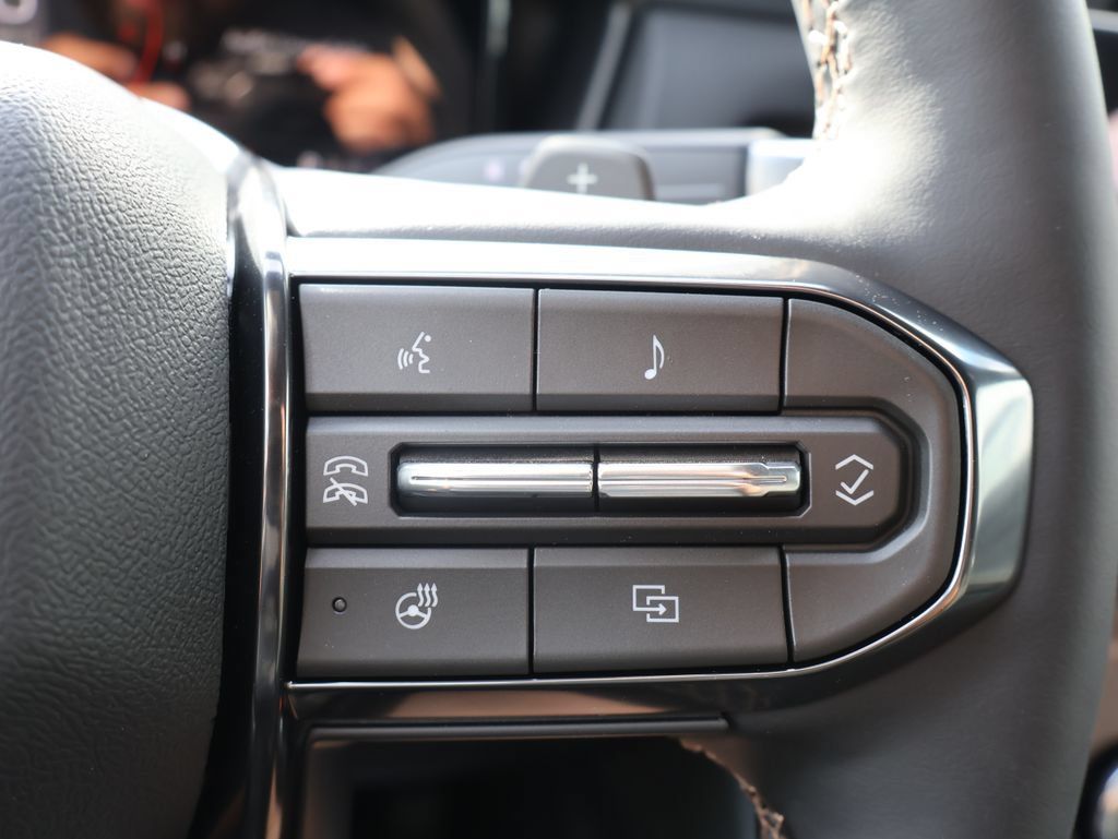 New 2027 GMC Terrain AT4 w/ Convenience Package III AWD/4WD image 18