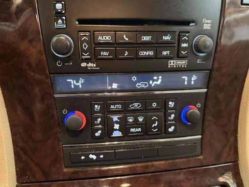 Used 2009 Cadillac Escalade AWD image 34