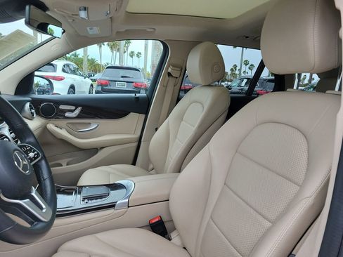 Certified 2022 Mercedes-Benz GLC 300 image 20