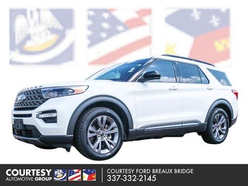 Certified 2023 Ford Explorer XLT w/ Equipment Group 202A RWD image 1