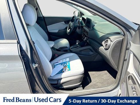 Used 2023 Hyundai Kona SEL AWD/4WD image 7