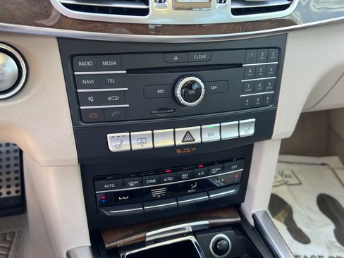 Used 2016 Mercedes-Benz E 350 Sedan image 24