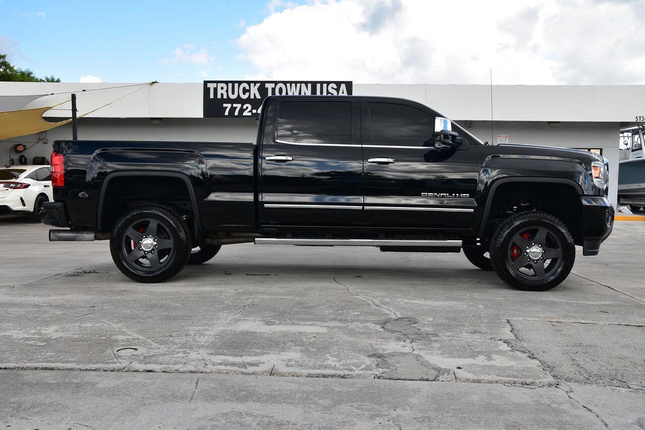 Used 2015 GMC Sierra 2500 Denali AWD/4WD image 8