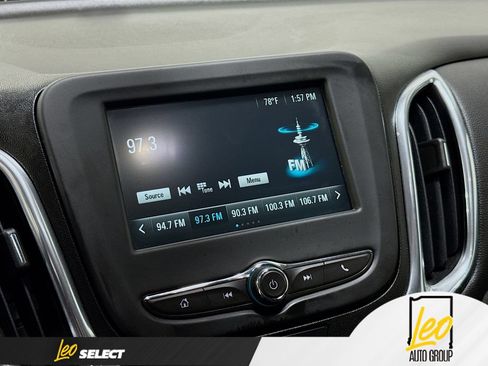 Used 2018 Chevrolet Equinox LT AWD/4WD image 17