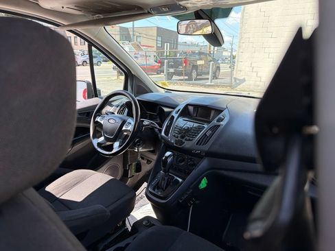Used 2018 Ford Transit Connect XL FWD image 11