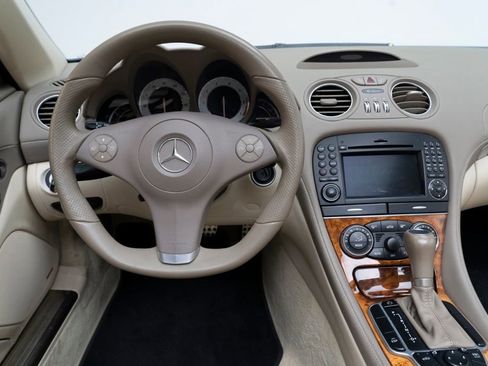 Used 2009 Mercedes-Benz SL 550 image 30