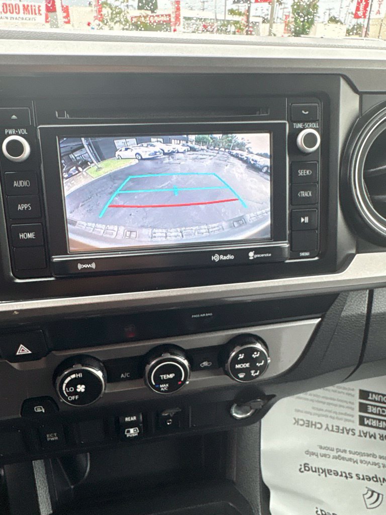 Used 2019 Toyota Tacoma SR5 RWD image 10