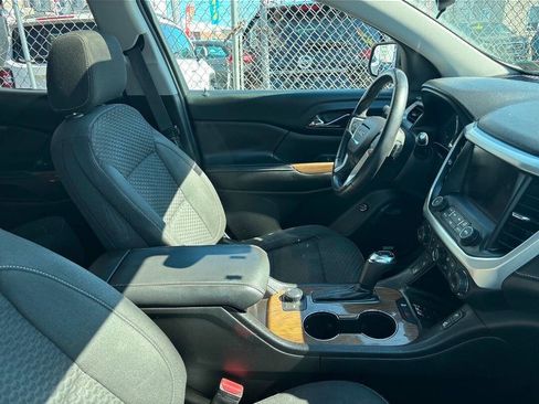 Used 2017 GMC Acadia SLE w/ Driver Alert Package I AWD/4WD image 6