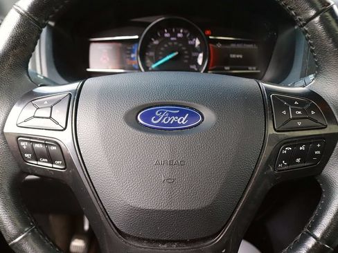 Used 2017 Ford Explorer XLT w/ Equipment Group 202A AWD/4WD image 20