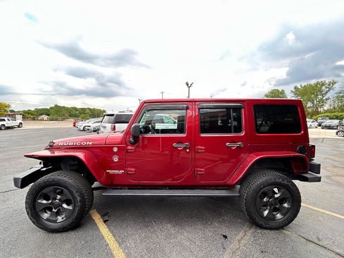 Used 2012 Jeep Wrangler Unlimited Rubicon w/ Dual Top Group image 6