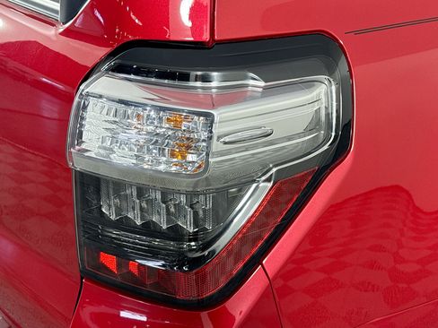 Used 2023 Toyota 4Runner SR5 Premium w/ Moonroof Package RWD image 53