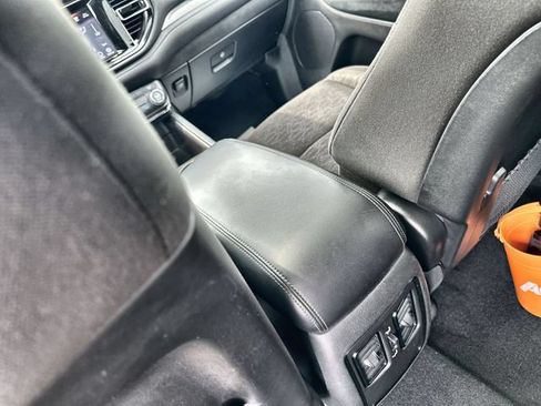 Used 2023 Dodge Durango SXT w/ SXT Blacktop Group AWD/4WD image 26