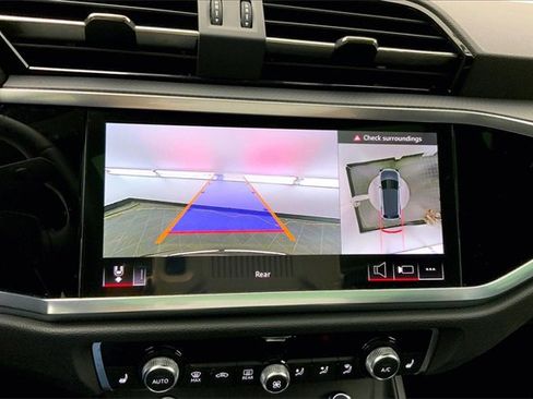 Certified 2025 Audi Q3 2.0T Premium Plus w/ Premium Plus Package image 21